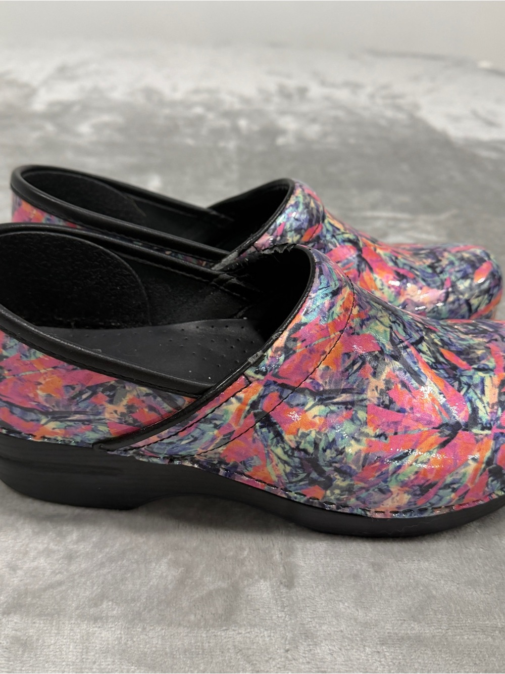Dansko Clogs Women's 40 EU / 10 US Professional Color Blast Floral Nursing Shoes - Picture 2 of 7